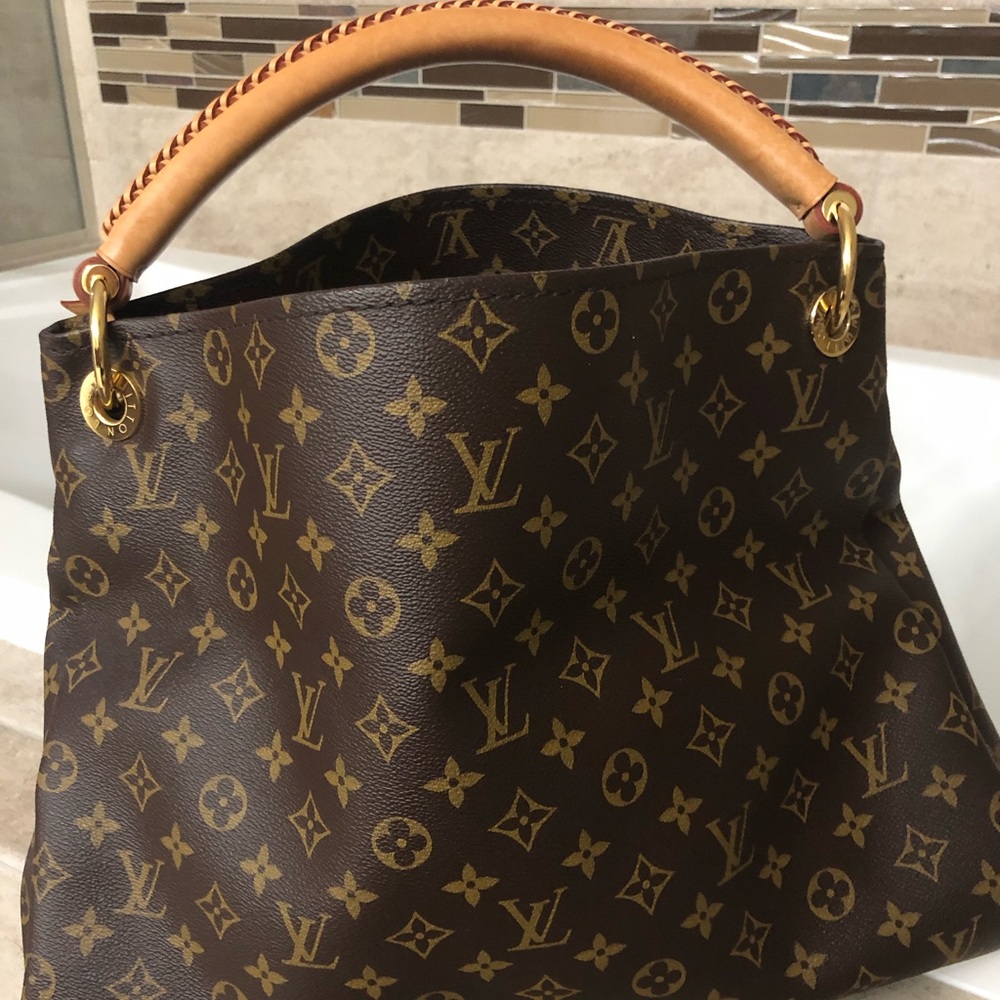 LV Artsy MM
